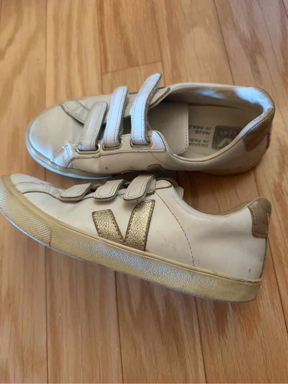 Vert (Veja) White Sneakers with Gold V Accent - Velcro Straps EUC
